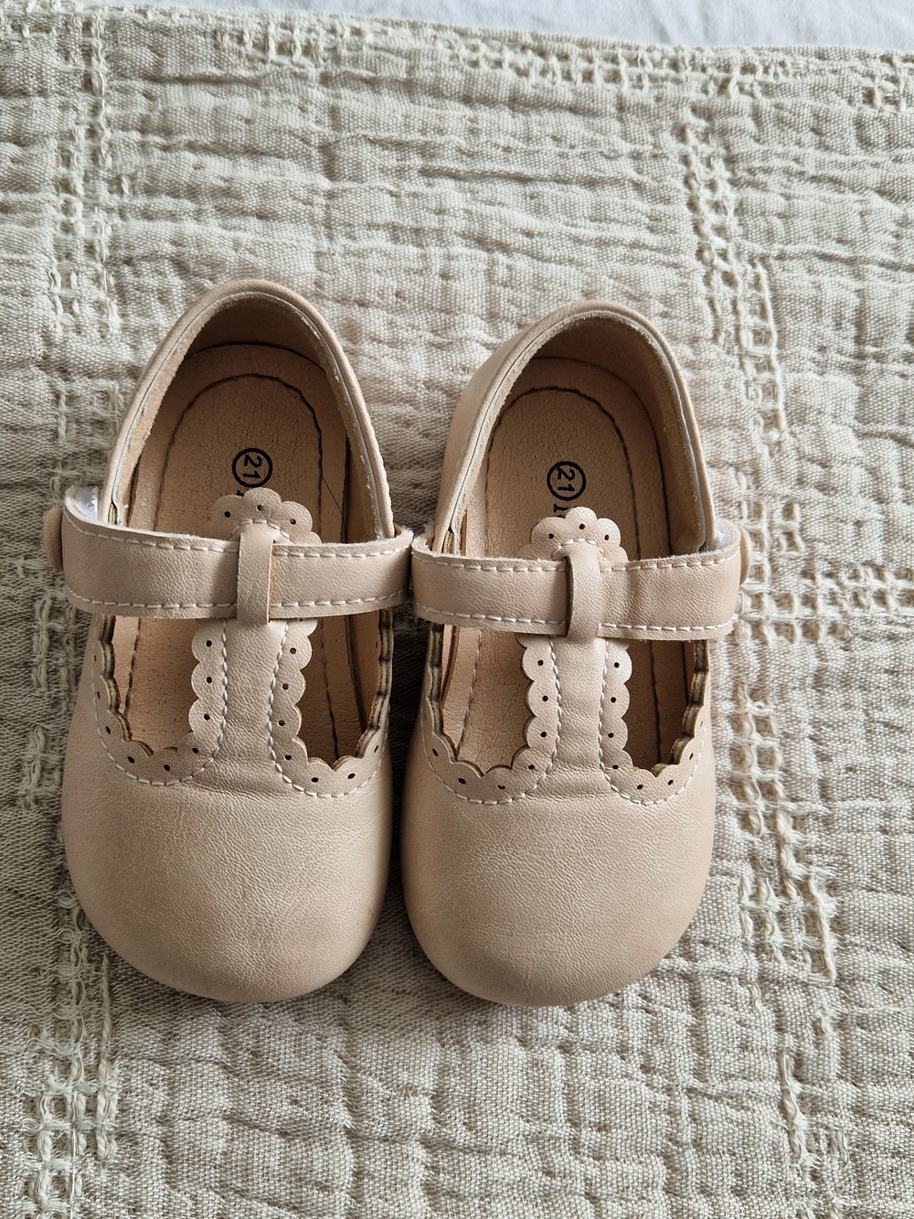 Toddler Mary Jane Dress Shoes in Light Beige